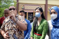 Istri Dokter Richard...