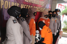 Hamil 7 Minggu, Dokter...