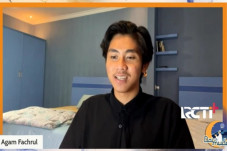 Menjauhkan Diri dari...