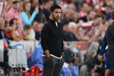Arteta Cemaskan Kinerja...