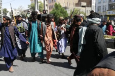 Taliban Olesi Wajah...