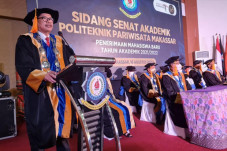 Poltekpar Makassar Resmi...