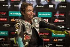 Batal Raih Podium ke-200...