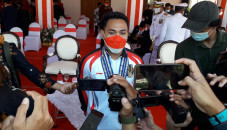 Raih Perak di Olimpiade...