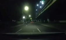 Pemotor Ngaku Polisi...