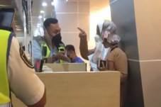 Wanita Seksi Mengaku...