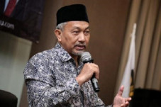 Presiden PKS Sebut Demokrasi...