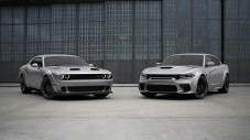 Dodge Charger dan Challenger...
