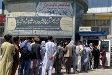 IMF Tutup Akses Afghanistan...