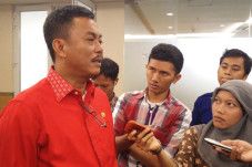 Ketua DPRD DKI Tegaskan...