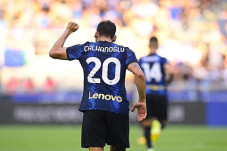 Hakan Calhanoglu Tampil...