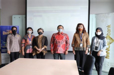 Cek di Sini, MNC Bank...