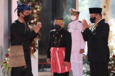 Berkat Jokowi Baju Adat...