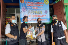 Bantu Terdampak PPKM,...