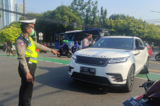 Sanksi Tilang Ganjil...