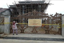 Rumah Mewah Tersangka...