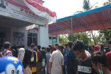 Ratusan Warga Telagasari...