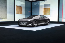 Audi Grandsphere Sedan...