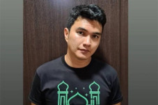 Aldi Taher Buatkan Lagu...