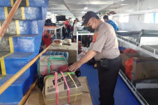 Ratusan Liter Miras...