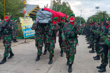 Sebelum Tewas, Praka...