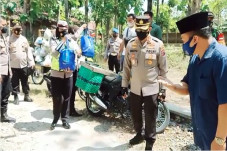 Ajak Anggota Naik Motor...