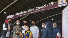 Wali Kota Eri Cahyadi...