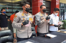 Polisi Rilis Pelaku...