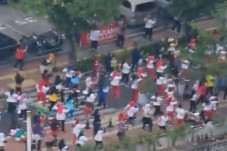 Viral Warga Ramai-Ramai...