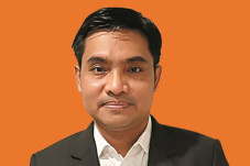 Melahirkan Guru Pakar