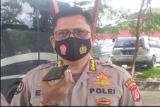 Ibu dan Anak Gadisnya...