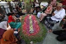 Makam Gus Dur dan 9...