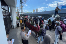 Kejati Diminta Tetapkan...
