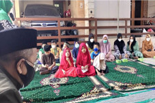 Rumah Berkah Gelar Semaan...