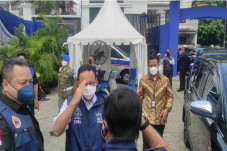 Anies: Penerima Vaksin...