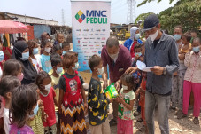MNC Peduli Distribusikan...
