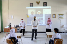 Wali Kota Eri Cahyadi...
