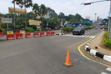 Saat Ini, Jalur Puncak...