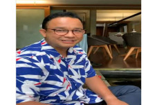 Bermain Ikan Koi di...