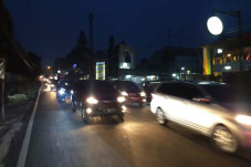 Puncak Macet 10 Kilometer,...