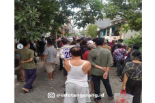 Aksi Tutup Portal di...