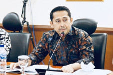 Tanggapi Wacana Amandemen...