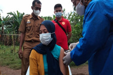 BINDA Sulsel Gelar Vaksinasi...