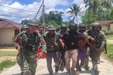 3 Terduga Pelaku Penyerangan...