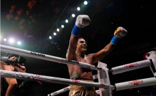 Vitor Belfort Tantang...