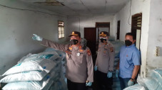 700 Karung Pupuk Palsu...