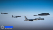 Bomber Siluman B-2 Spirit...