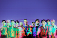 7 Kesamaan BTS dan Coldplay...