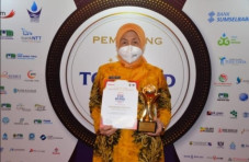 Lagi, Noormiliyani Raih...
