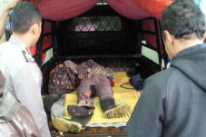 KPK Jebloskan Tiga Tersangka...